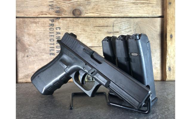 LEO Turn In Glock 17 Gen4 9mm In Hard Case
