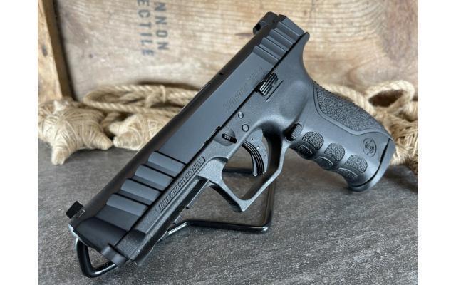 New Stoeger STR-9 9mm