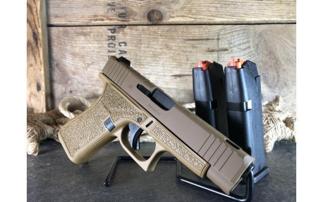 New Shark Coast Customs Glock 48 9mm Static FDE