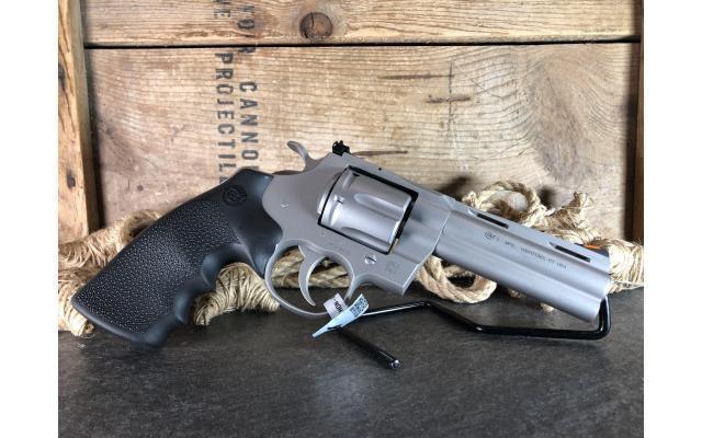 New Colt Python .357mag SS 4.25"