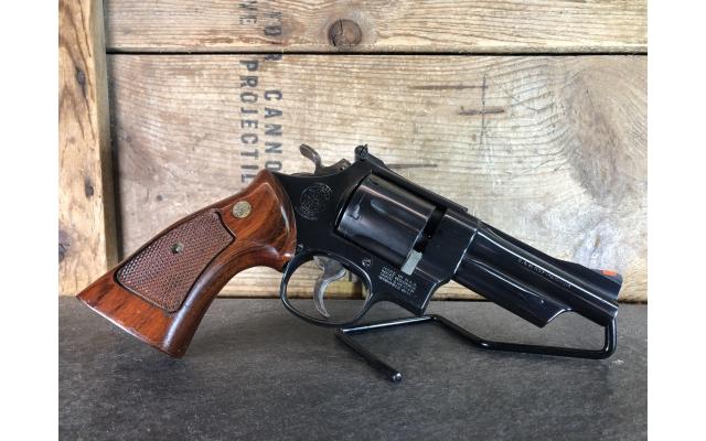 Pre-owned Smith & Wesson 27-3 .357mag In Soft Case