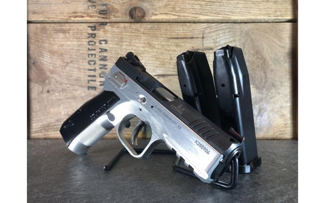 Pre-owned CZ Shadow 2 Compact 9mm In Soft Case