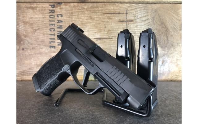 Pre-owned Sig Sauer P365XL 9mm In Hard Case