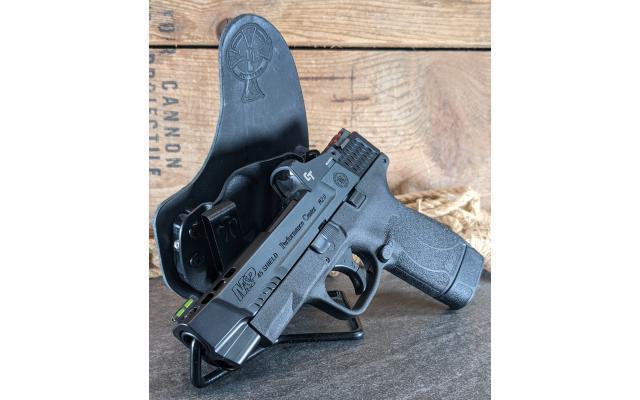 Pre-owned Smith & Wesson M&P45 Shield PC .45acp In Holster