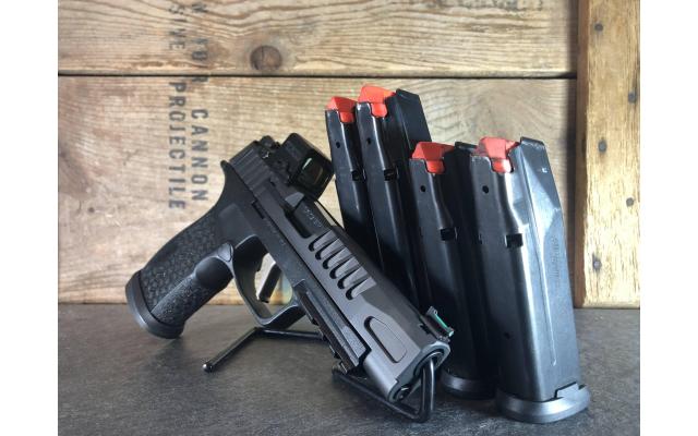 Pre-owned Sig Sauer P365XF 9mm In Hard Case