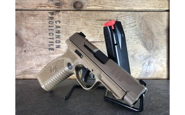 Pre-owned FNH Reflex 9mm In Soft Case