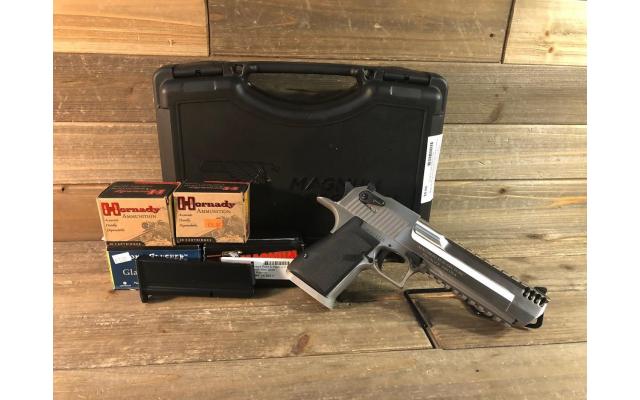 Pre-owned Magnum Research Desert Eagle .50AE w/ 85RDS Ammunition