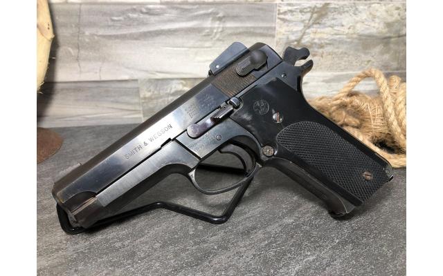 Pre-Owned Smith & Wesson Mod.559 in 9mm
