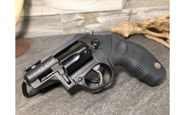 Pre-Owned Taurus Protector Poly .38SPL
