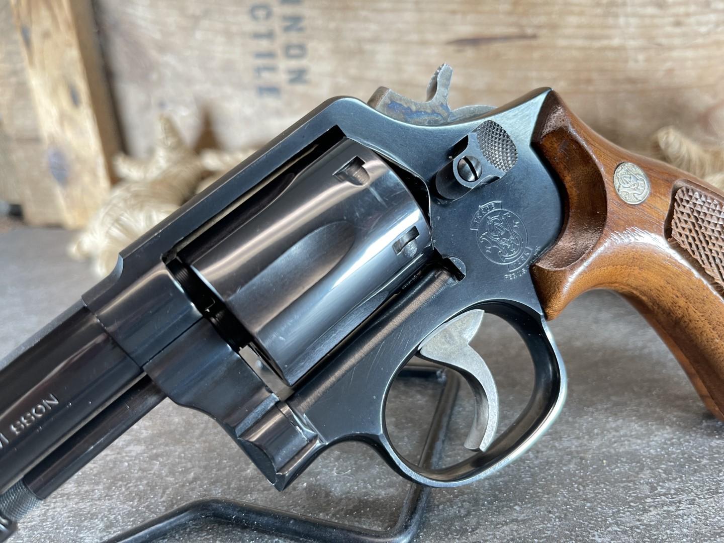 Smith & Wesson Model 547 3