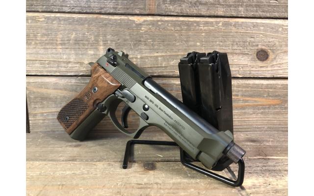 Pre-owned Beretta 92FS 9mm In Hard Case