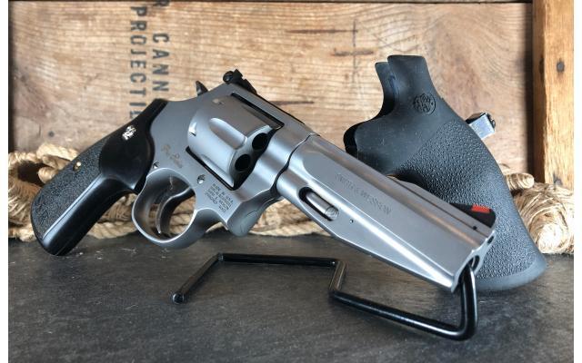 New Smith & Wesson 686SSR Pro .357Mag