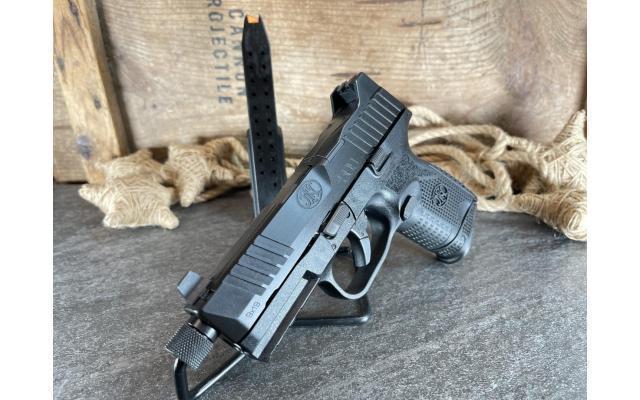 New FNH 509 Compact Tactical 9mm