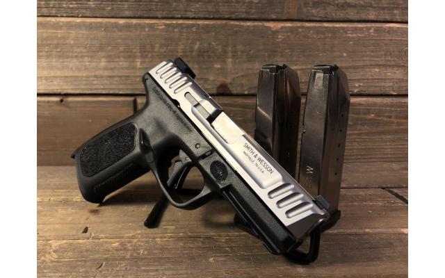 Pre-owned Smith & Wesson SD40 2.0 .40S&W In Box
