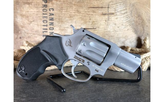 New Taurus 942 .22lr 2"