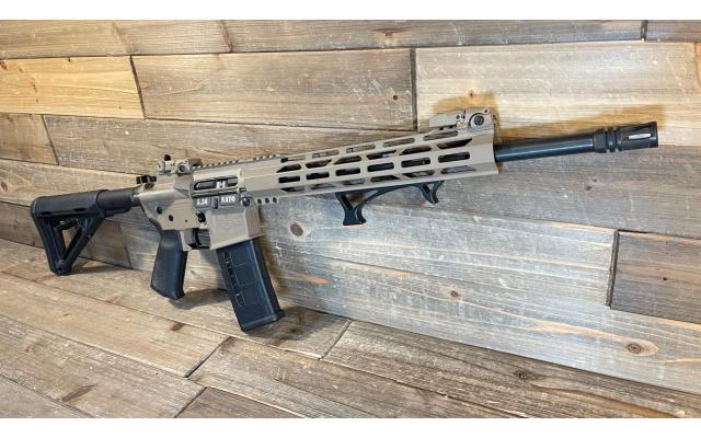 Diamondback DB15 16" 5.56NATO, in original box - Pre-Owned