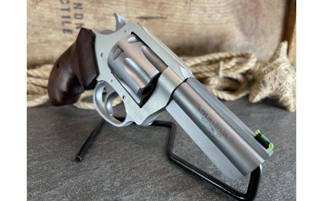Charter Arms "The Professional" 2" .32H&R - NEW!