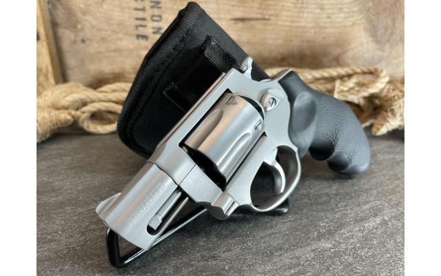 Taurus Model 1661 2" .38 Special w/ Holster, no box - Pre-Owned