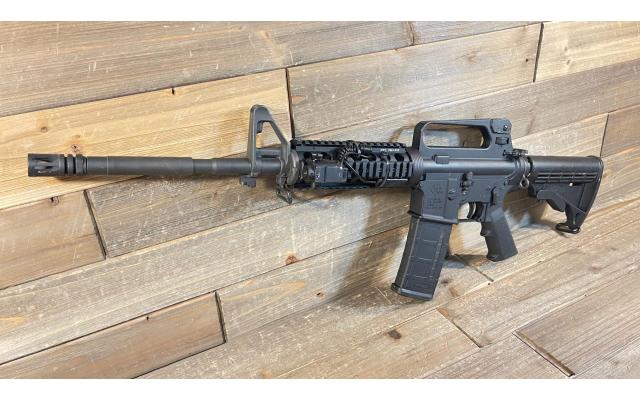 Rock River Arms LAR-15 16" 5.56NATO w/ Laser, no box - Pre-Owned