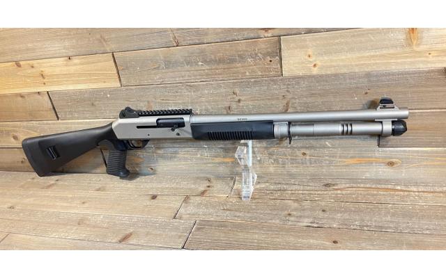 Benelli M4 H20 18" 12 Gauge, no box - Pre-Owned