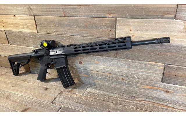 Diamondback DB15 16" 5.56NATO w/ Red Dot, no box
